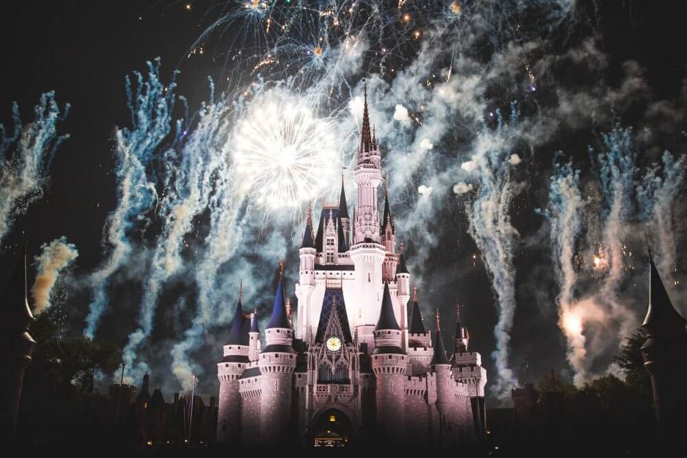 Orlando is home to some of the greatest entertainment options in the country. (Photo by Park Troopers on Unsplash)