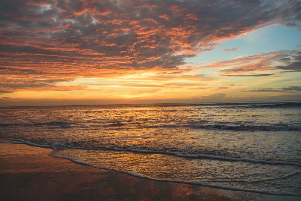 Virginia Beach at sunset is one of the most stunning views on the East Coast. (Photo by Ravali Yan on Unsplash)