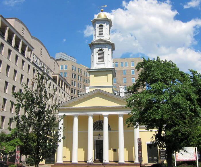 St. John's Episcopal Church in Washington, DC. (Source: wikimedia.com)